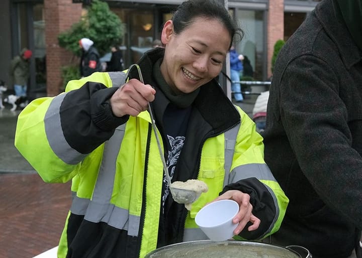 Soup battle continues at Ballard Farmers Market in Seattle